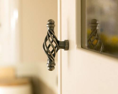 Twist Cage T Handles