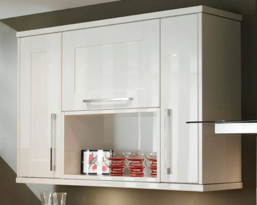 Hob Wall Unit with Bespoke Shelving and Full-Height Wall Units