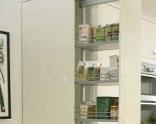 Full-Height Pull-Out Larder