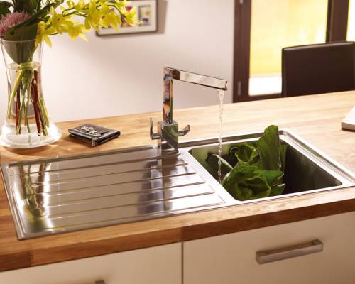 Lamona Ullswater Single Bowl Sink and Lamona Chrome Como Monobloc Tap