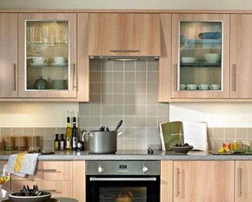 Glass Wall Units with Pilasters and Integrated Extractor