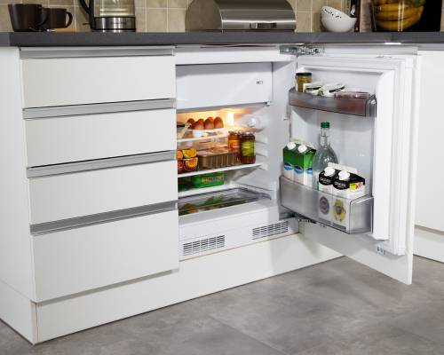 4 Drawer Base Unit with Lamona Built-Under Integrated Fridge