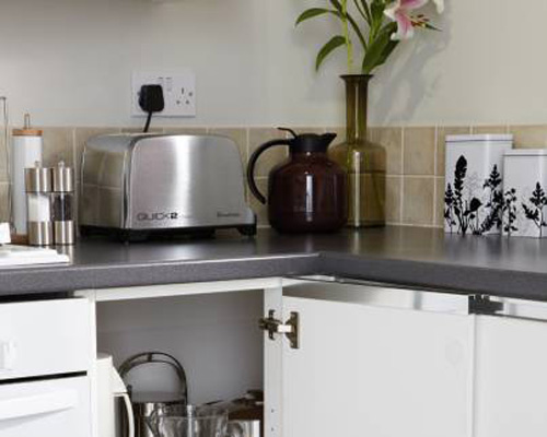 Hi-Line Corner Base Unit